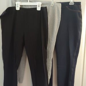 3 pairs of Capri leggings